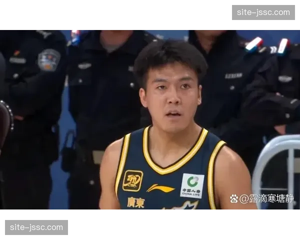 同曦黄荣奇长期缺阵，后场深度受到持续影响